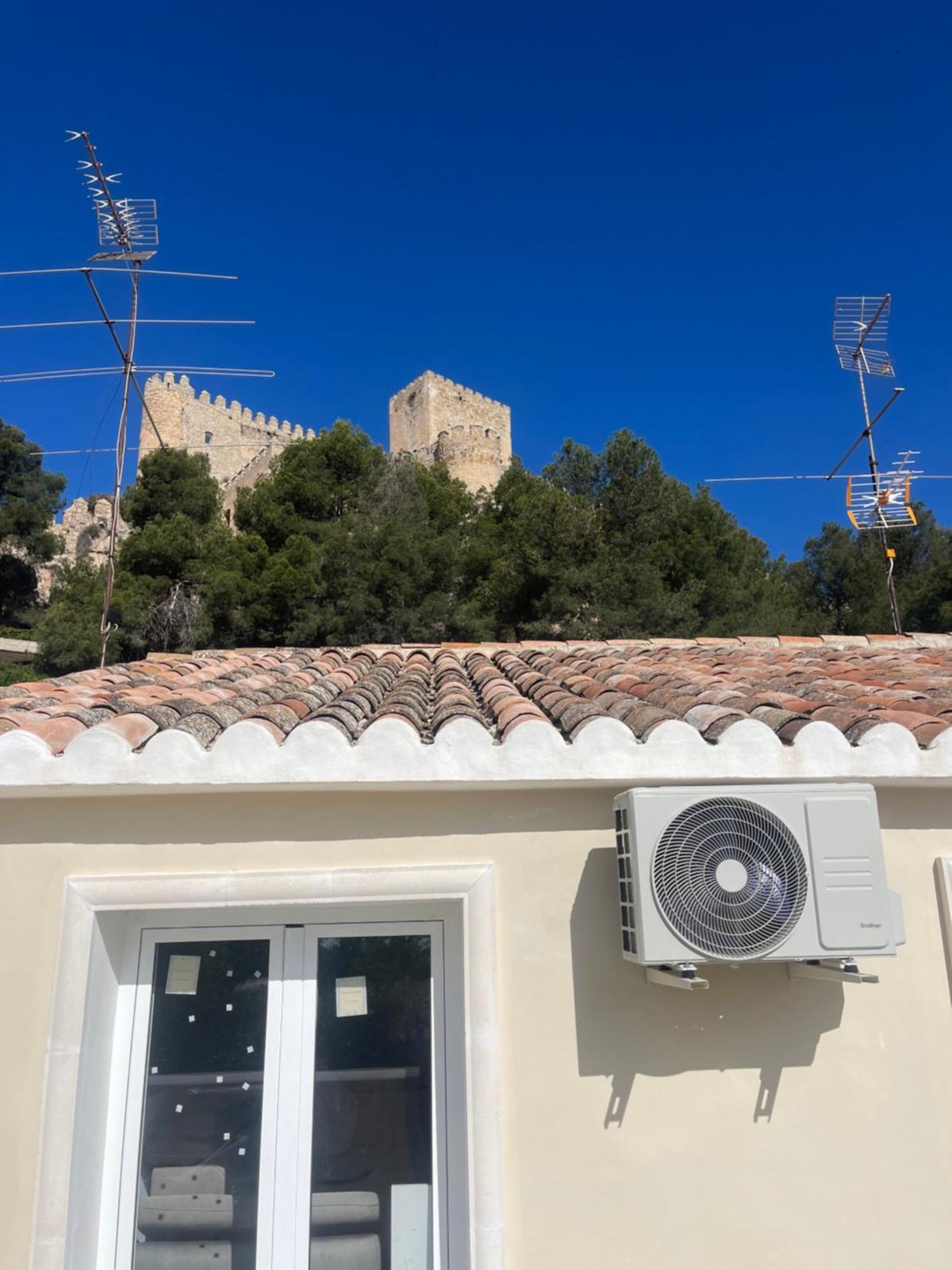 Attic Castillo Almansa Ngoại thất bức ảnh
